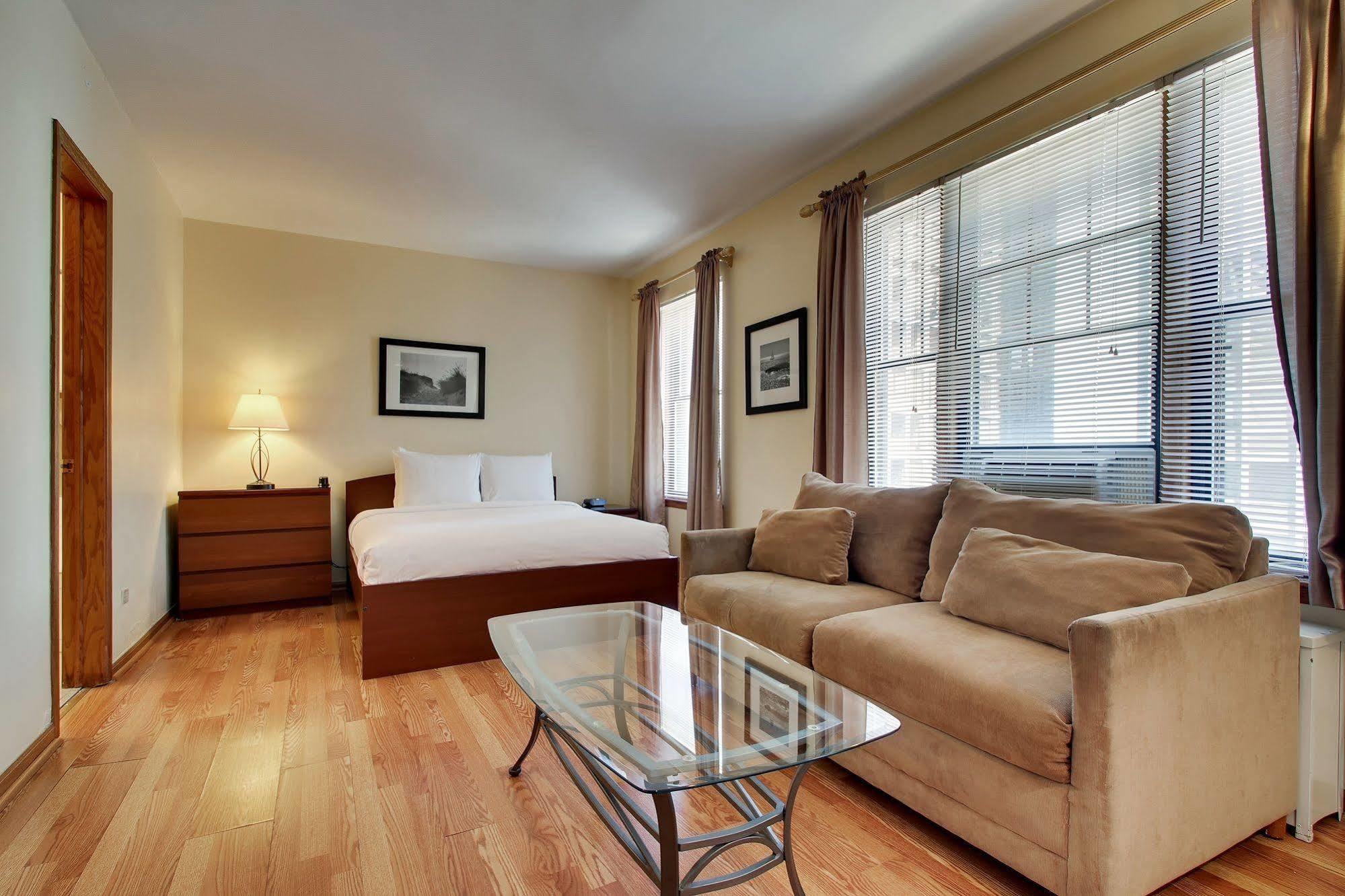 Dewitt Hotel And Suites Chicago Exteriör bild